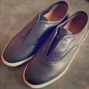 Like-new FRYE Maya CVO Slip On - 8
